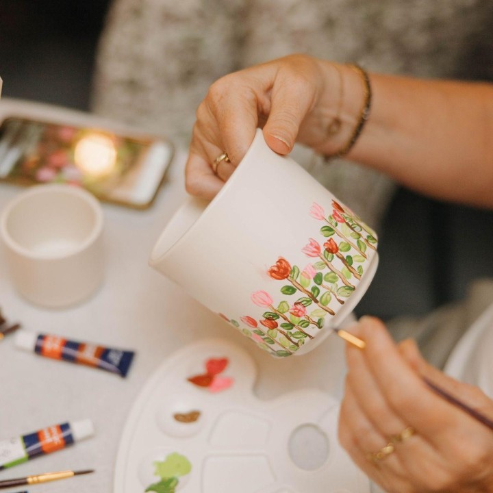 Kolibri Creatives | Paint Kit For Painting 8 Flower Pots + Succulents | For At Least 4 People | Creative Visionary